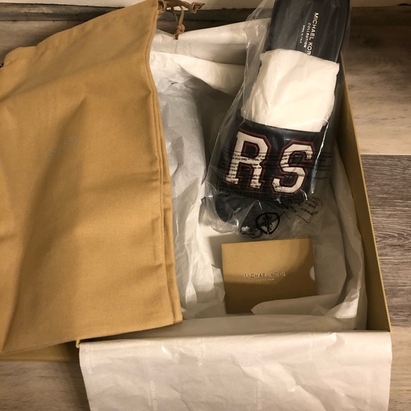 Michael Kors Collection Slides - Picture 2 of 6